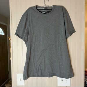 Calvin Klein Shirt Mens XL Gray round Classic Fit Casual Short Sleeve Tee